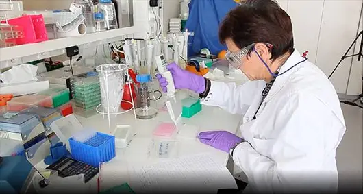 Shkencëtar me pipetë