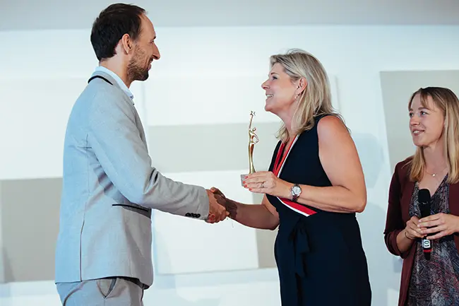 Preisübergabe beim PIA Award