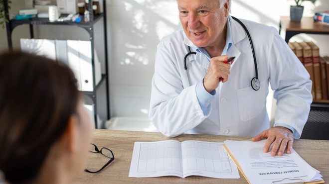 De diagnose van patiënten met psoriasis duurt gemiddeld 2 jaar en langer na de eerste symptomen. De diagnose van patiënten met psoriasis duurt gemiddeld 2 jaar en langer na de eerste symptomen.