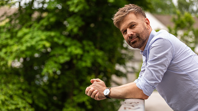 Neven überwandt den ersten Schock nach der Hautkrebsdiagnose und wollte lernen, was er für seine Gesundheit tun kann. Neven überwandt den ersten Schock nach der Hautkrebsdiagnose und wollte lernen, was er für seine Gesundheit tun kann.
