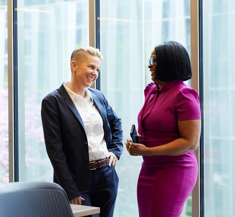 Mujeres en la oficina
