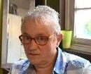 Photo d'Evelyne, en rémission d’un cancer du sein, sous traitement oral pour éviter une récidive