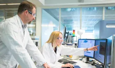 Image scientists-viewing-monitors