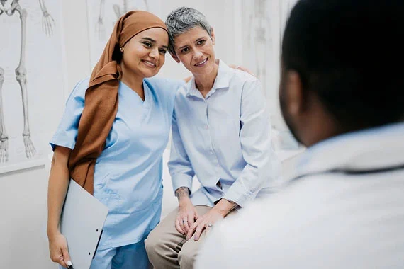 nurse-patient-exchanging-warm-moment-card