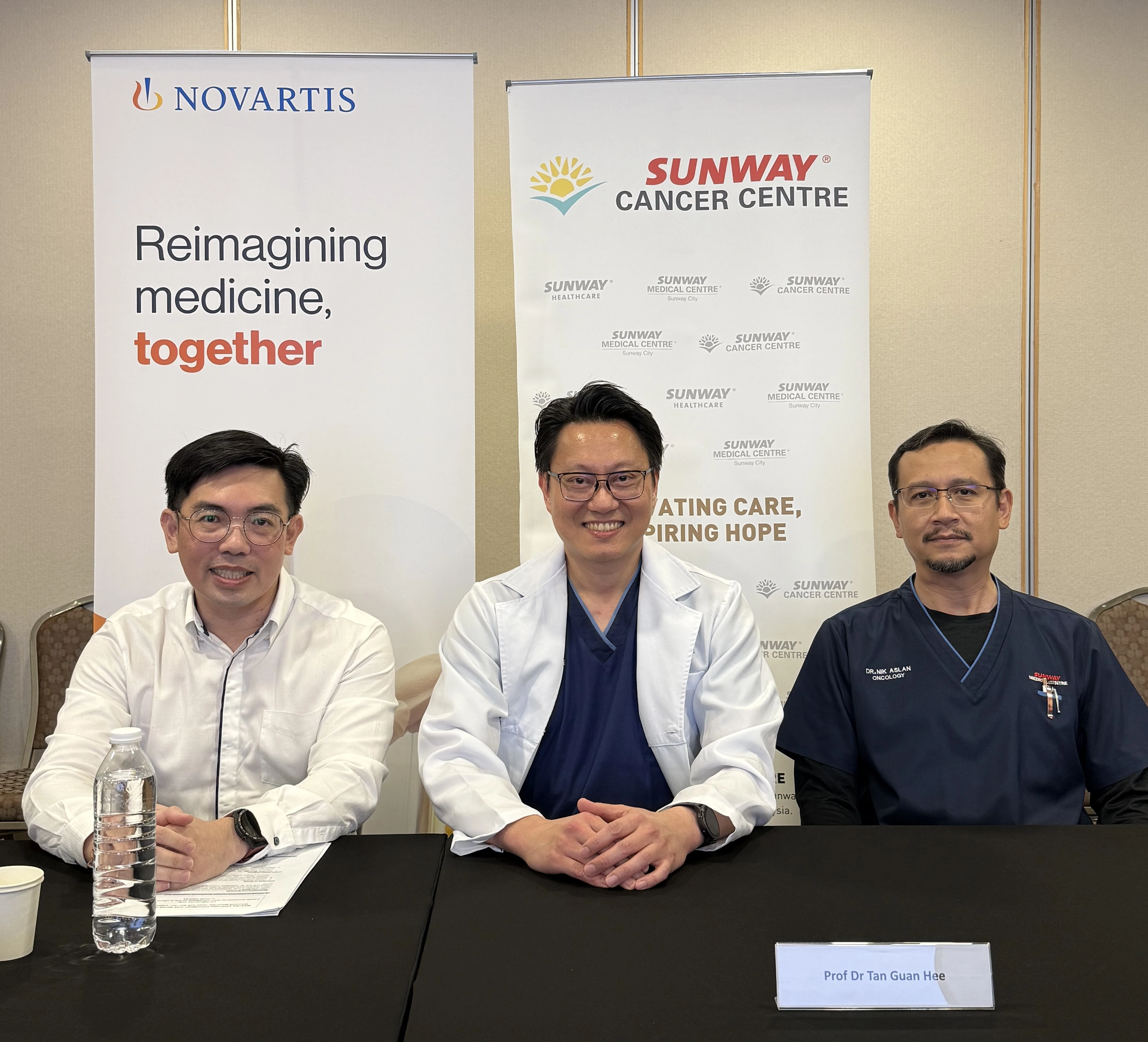 Group Photo 1_(L-R) Assoc Prof Dr Tan Teik Hin, Prof Dr Tan Guan Hee, Dr Nik Muhd Aslan Bin Abdullah