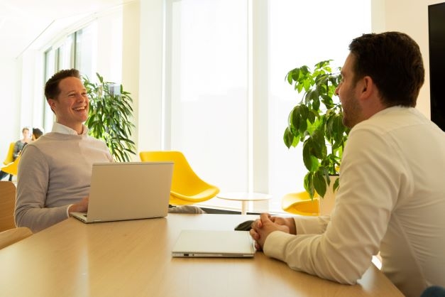 Overleg tussen twee partners