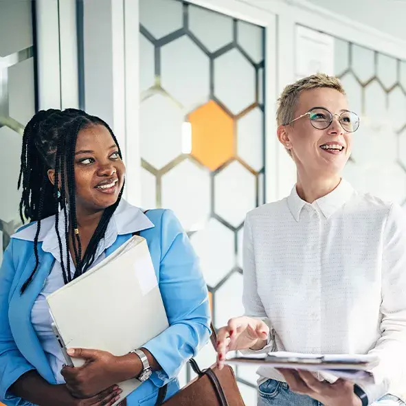 Twee collegas in gesprek