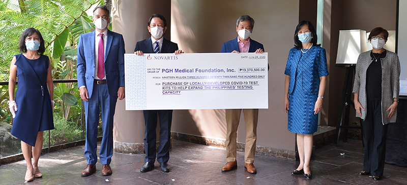 Group photo of donation.