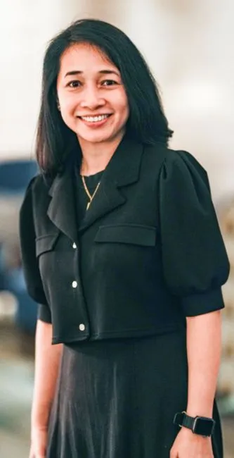 Dr. Lourdes Ella Santos