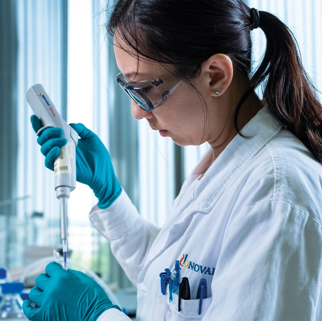 Doenças - Cientista no laboratório