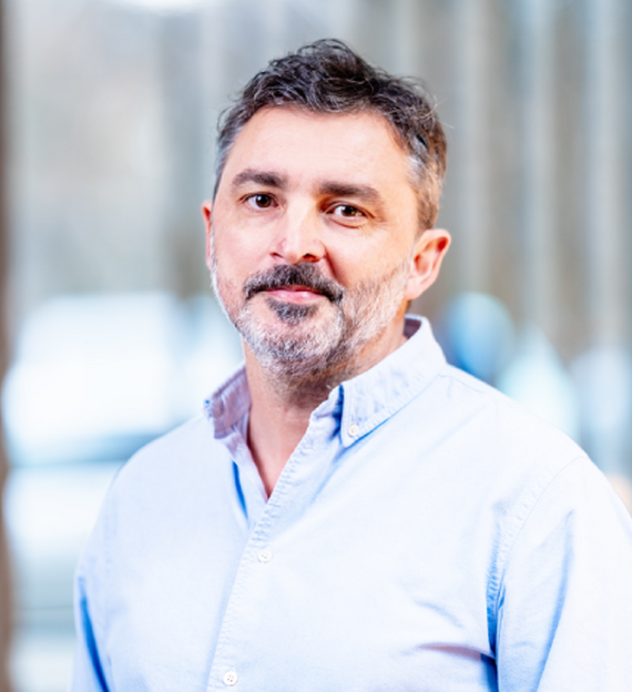 Andi Diniță