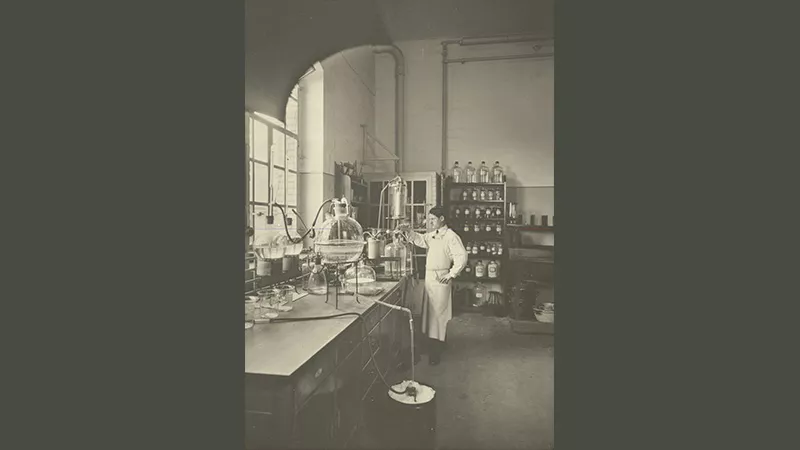 Фотография фармацевтических исследований в «Сиба», Базель, Швейцария, 1914