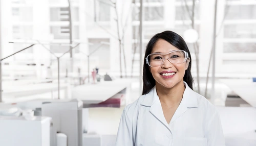 Scientist in laboratory