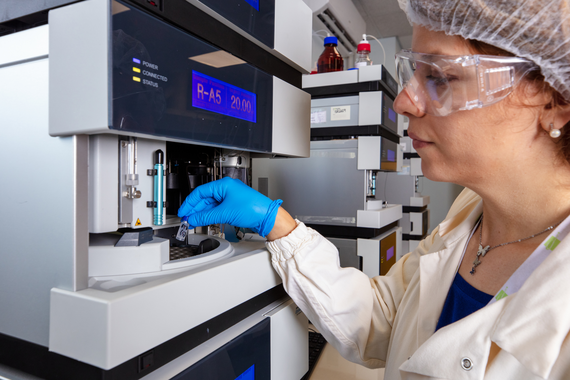 Znanstvenik v laboratoriju