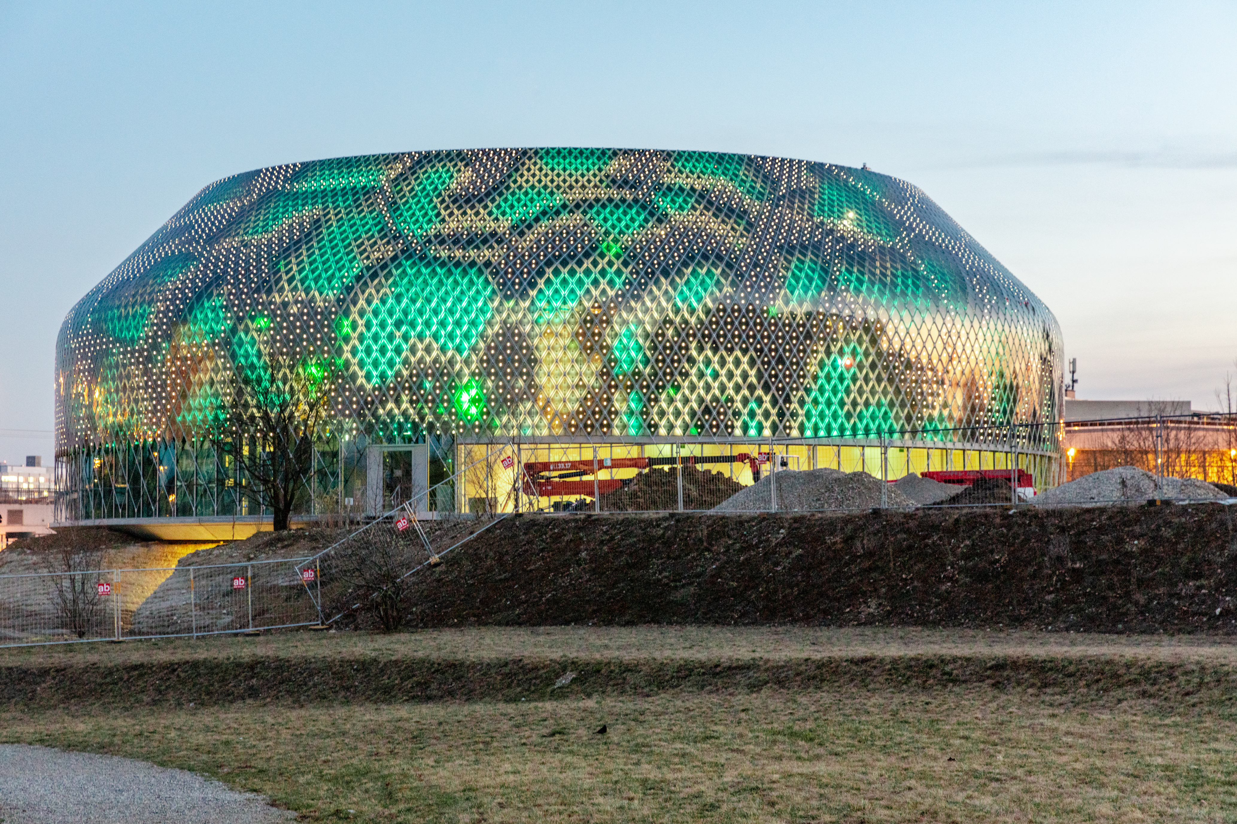 Illumination of zero-energy media facade of the Novartis Pavillon – artwork by Semiconductor