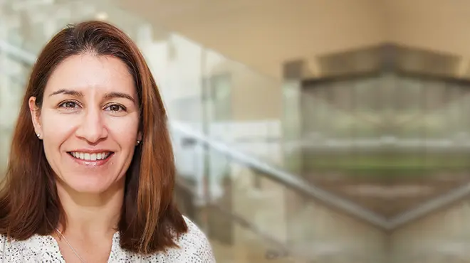 Confidence led this researcher to swim against the current