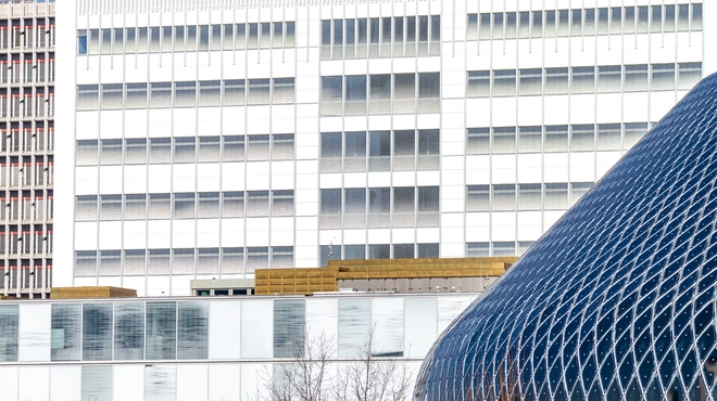 Novartis Pavillon with Novartis Campus and Banting 1 in the background