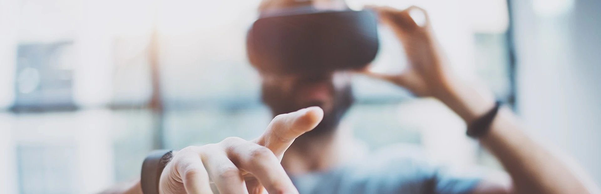 Bringing virtual reality to the lab