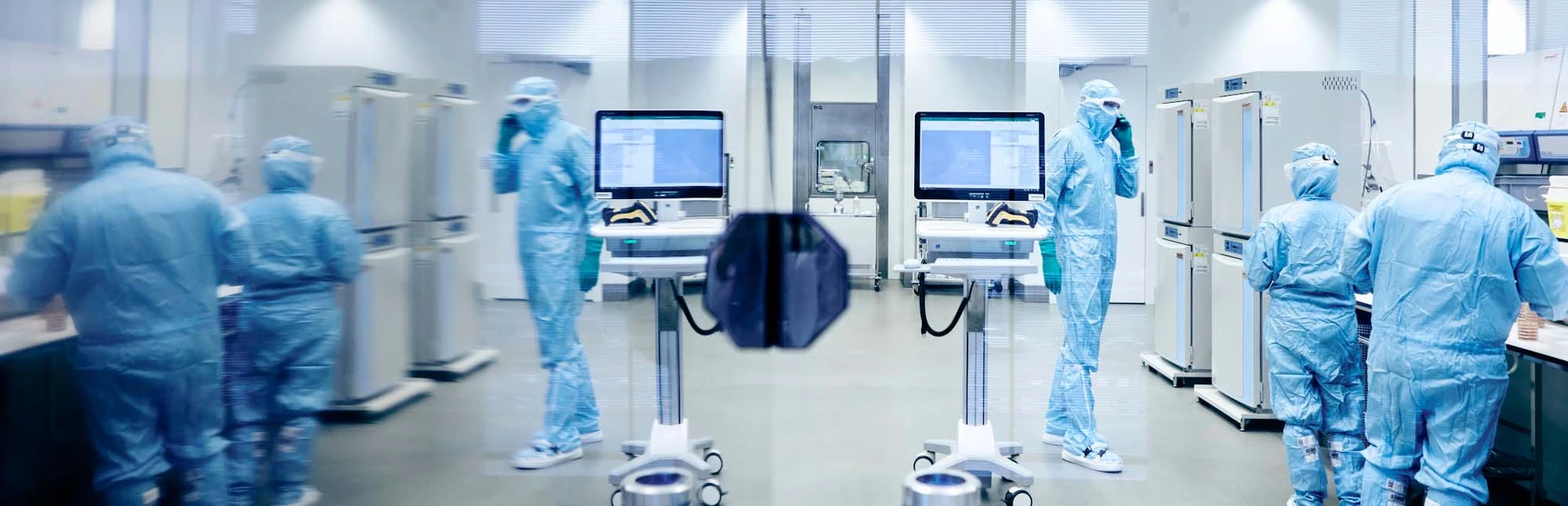 Group of production specialists in Stein