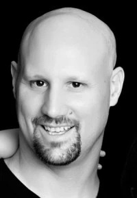 T.J Sharpe is a melanoma survivor blogger cancer advocate