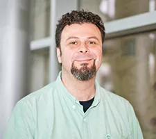 Razvan Nutiu. Center for Proteomic Chemistry