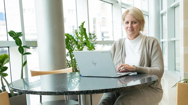 Jean Silveri doing work