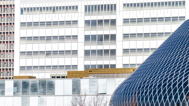 Novartis Pavillon with Novartis Campus and Banting 1 in the background