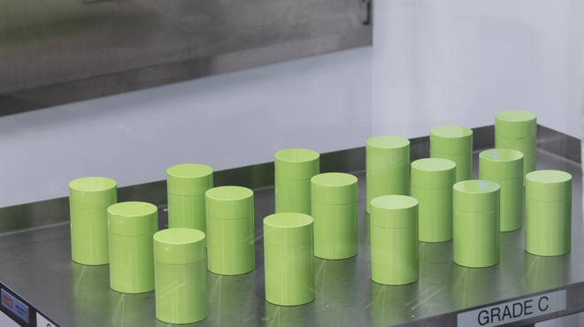 Radioligand therapy canisters / lead-shielded canisters contain RLT doses