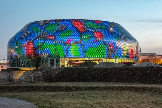 Illumination of zero-energy media facade of the Novartis Pavillon – artwork by Semiconductor.