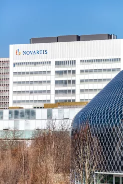 Novartis Pavillon with Novartis Campus and Banting 1 in the background