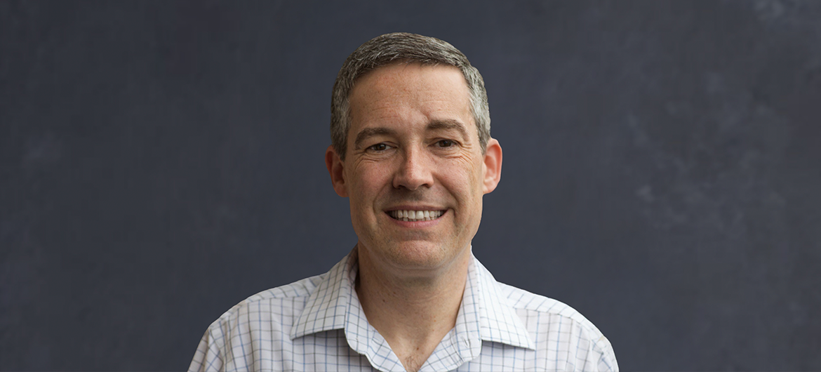Robert Stanley headshot portrait