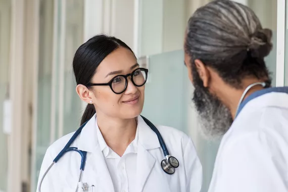 Doctor in conversation Doctor in conversation
